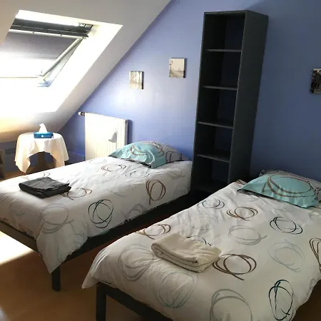 Oda ve Kahvaltı Chez Christophe Et Cecile Sur Le Circuit Des 24 Du Mans Arnage