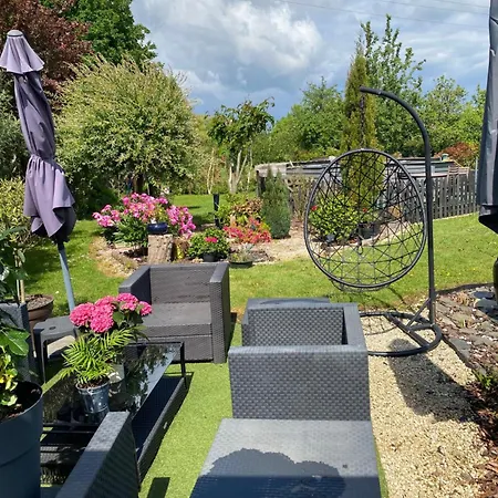 Oda ve Kahvaltı Chez Christophe Et Cecile Sur Le Circuit Des 24 Du Mans *